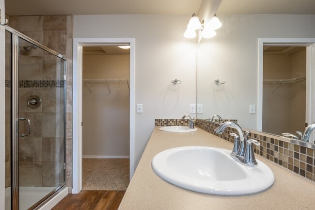 Photo - COMING SOON !! Kendall Yards, 3 Bedroom, 2.5 Bath Townhouse Now Available