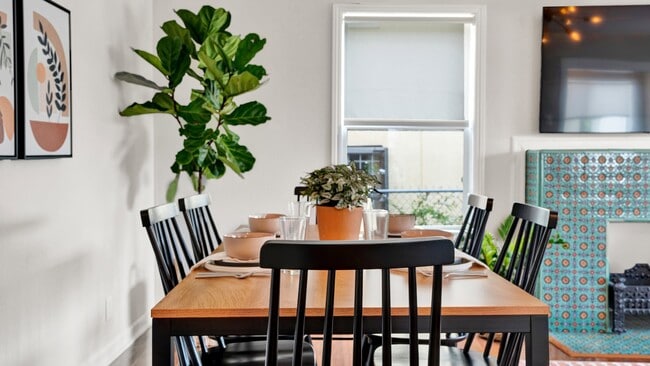 Photo - 724 Gramercy Dr