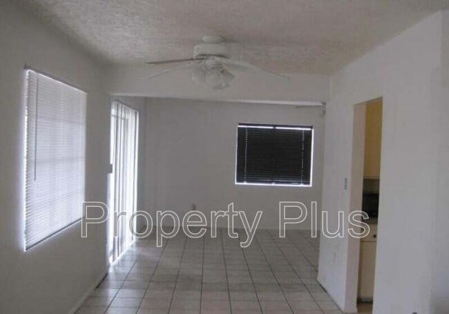 "Spacious 6-Bed, 6-Bath Gem in Tempe – Ideal for Comfort and Style!"