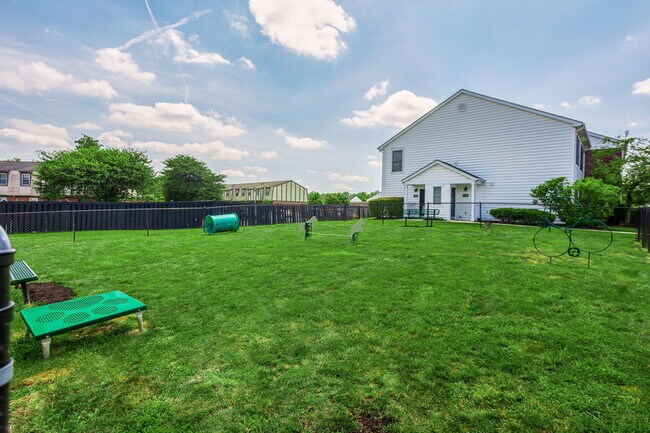 Pet-Friendly Perks at Alkire Glen Apartments - Alkire Glen