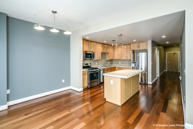 Photo - 1630 N Clarkson St Unit 604