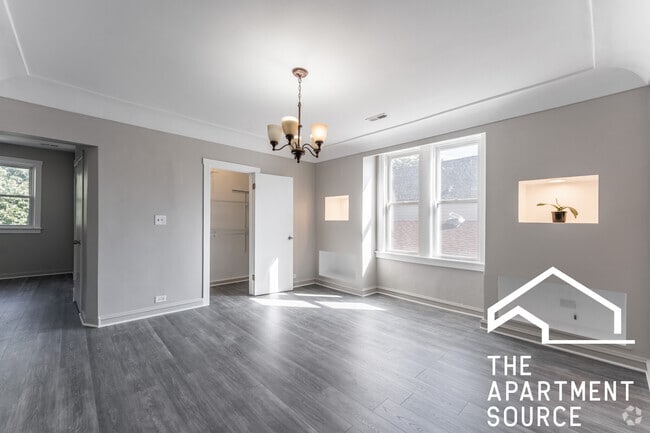 Building Photo - 2853 W Dickens Ave Unit 2 Rental