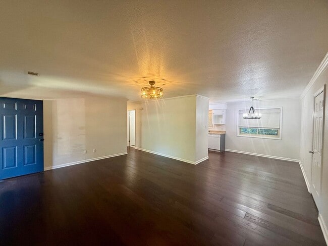 Photo - 779 Old Brundage Rd