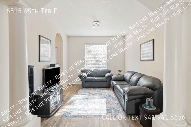 Photo - 6815 45th Terrace E