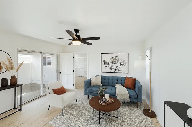 Photo - 6715-6717 N Elman St Unit 6717