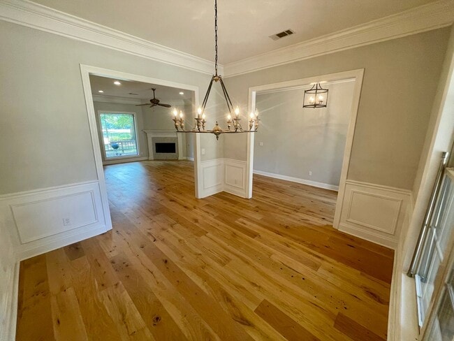 Photo - Amazing Home For Rent in Deerfield