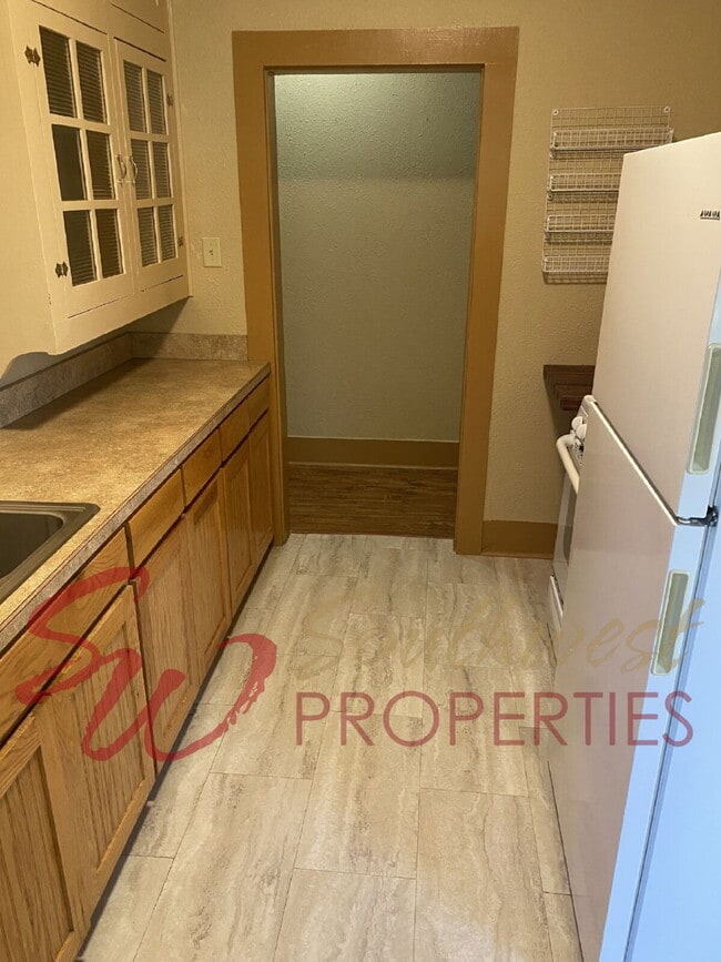 Photo - Super cute, good sized, one bedroom home one block from campus!