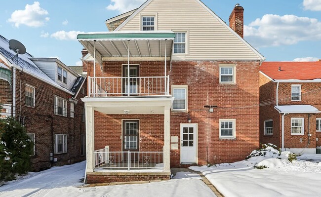 Back View - 3653 Winchell Rd