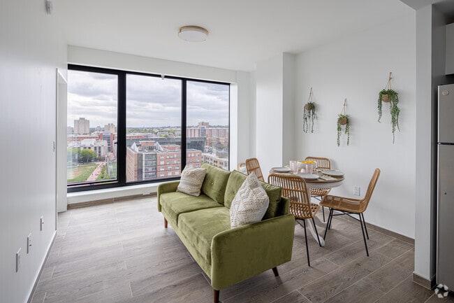 2BR, 2BA - 699SF - Living/Dining Room - Hoyt Tower
