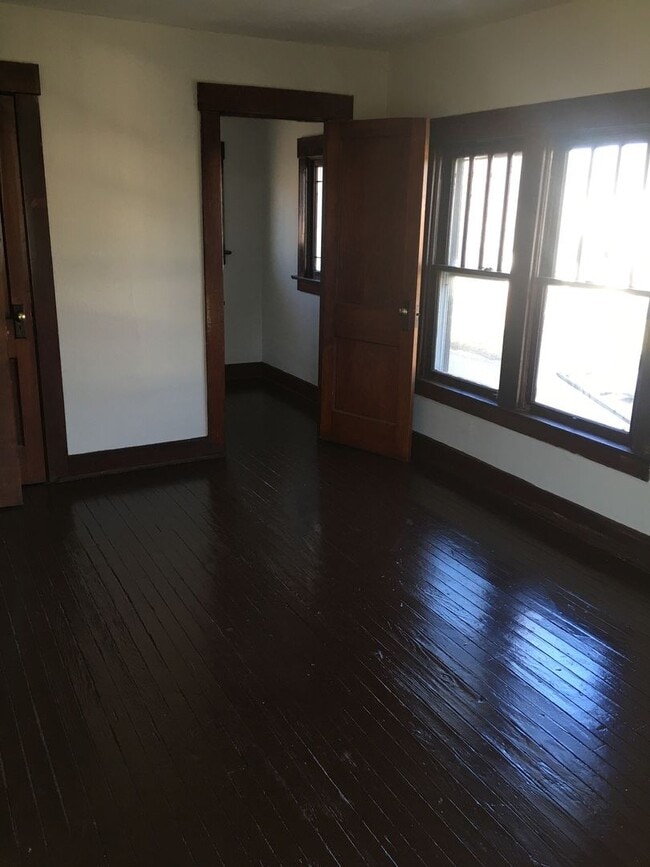 Photo - Spacious 3 Bedroom w/Covered Front Porch