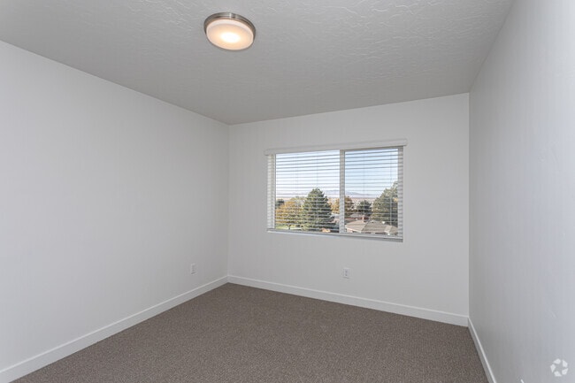 2BR, 2.5BA - 1,267SF