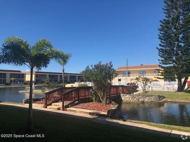 Building Photo - 2135 N Courtenay Pkwy Rental