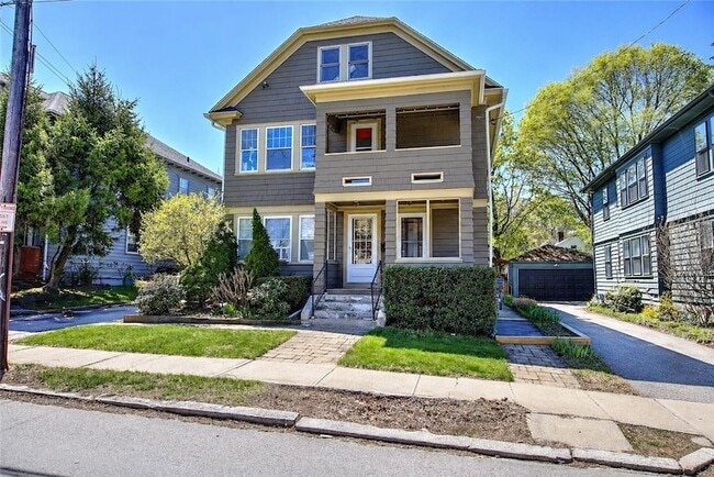 Building Photo - 91 4th St