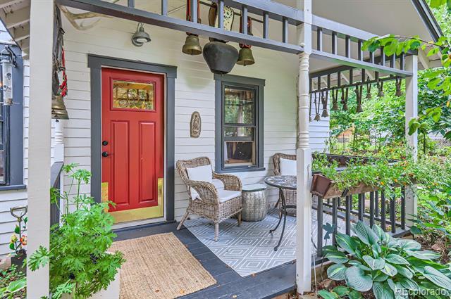 Photo - 1580 Redwood Ave