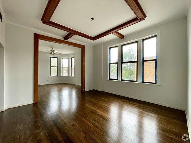 Building Photo - 1000 N Richmond St Unit 3 Rental