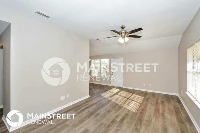 Photo - 862 Lavergne Ln