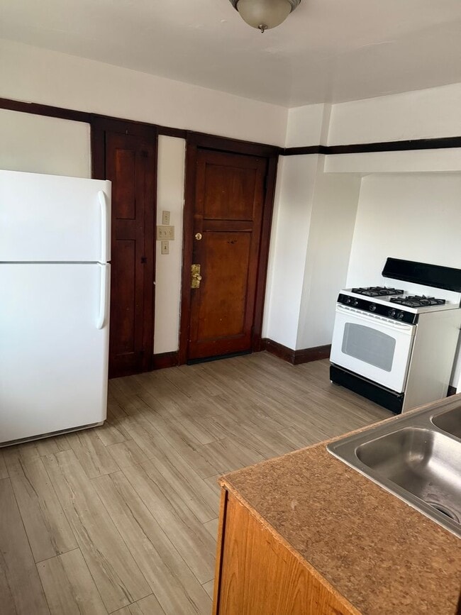 Photo - 4021-23 North 24th Place Unidad 4023