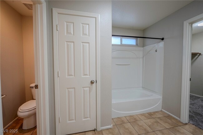 Building Photo - 5283 Broadlake Ln