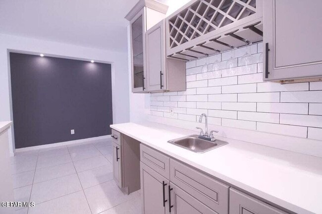 Photo - 1723 Eased St