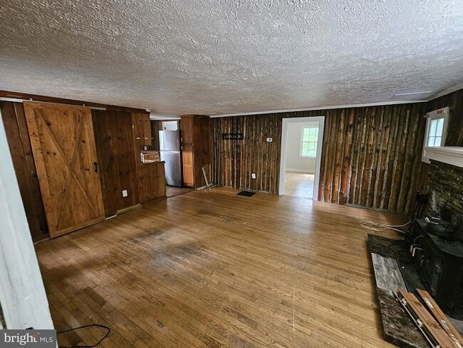 Photo - 11775 Stanbaugh Ln