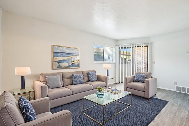 2x1 Renovated - Fox Creek Rental