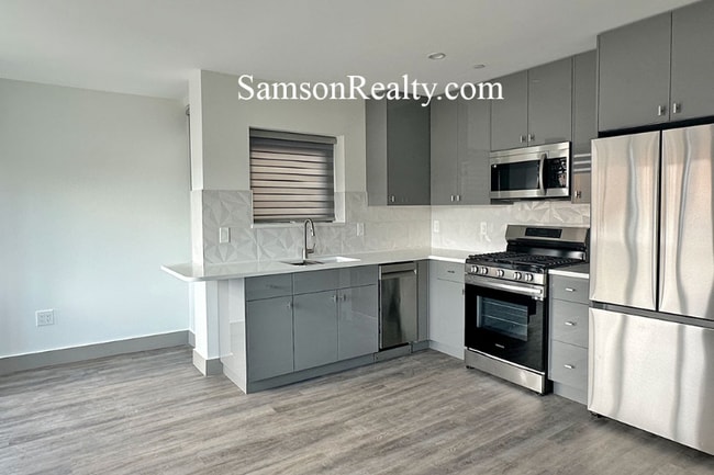 Photo - 235 Meeting St Unit 3A