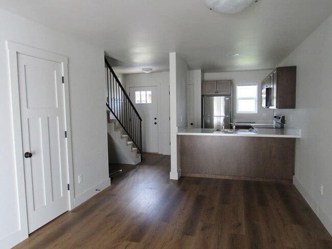 Photo - Mountain Man Apartments