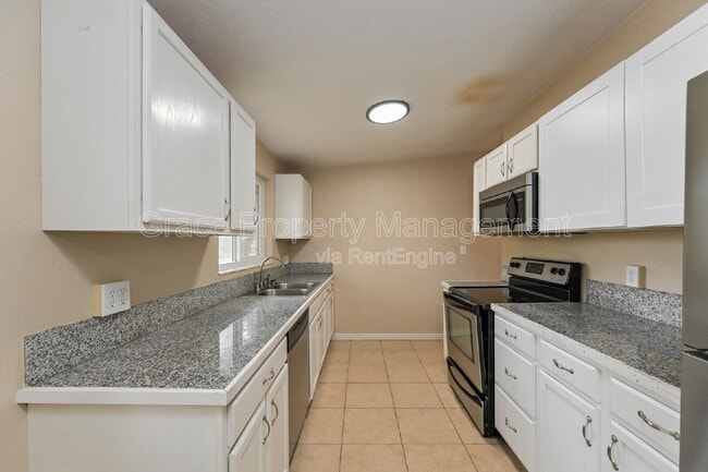 Photo - 701 S Simms St