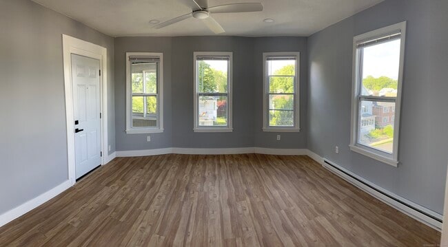 Photo - 40 Pulaski St