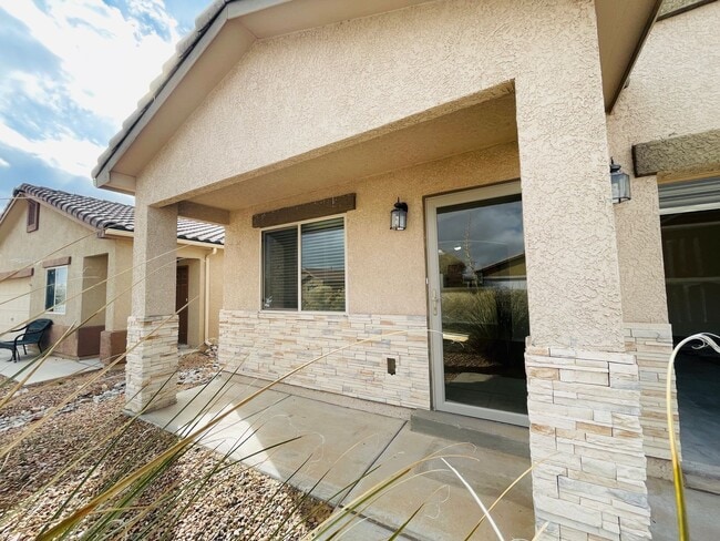 Photo - 3 bed 2 bath 1400 sq ft home