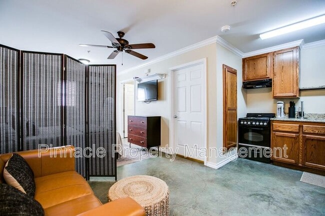 Photo - 350 W Ave L Unit Depot Flats #5