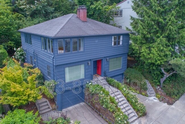 Building Photo - 2762 NW Quimby St Rental