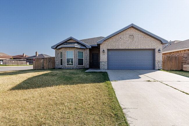 Building Photo - New home with a Media Room!