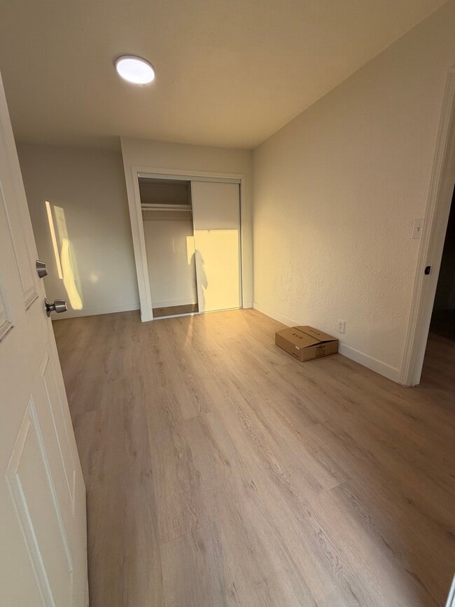 Photo - 661 W Ave 28