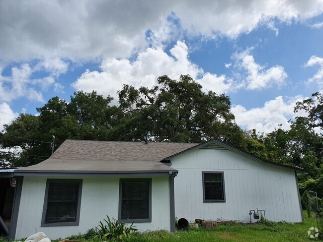 Building Photo - 1272 Pecan St Unit A Rental
