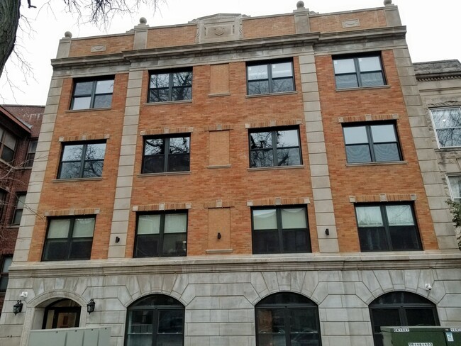 Building Photo - 5240 N Winthrop Ave Unit 309 Rental