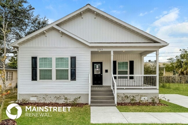 Building Photo - 1349 Preston St S