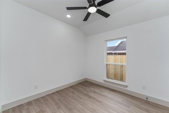 Photo - 9005 Nyssa St