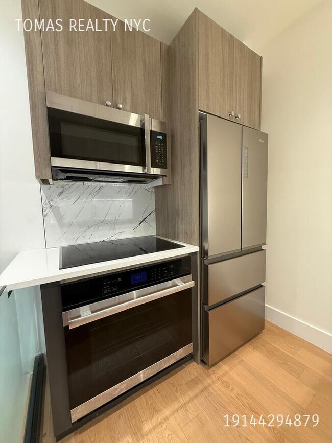 Photo - 3103 Sedgwick Ave Unidad 1C