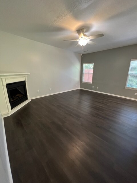 Photo - 696 Wilke Pl