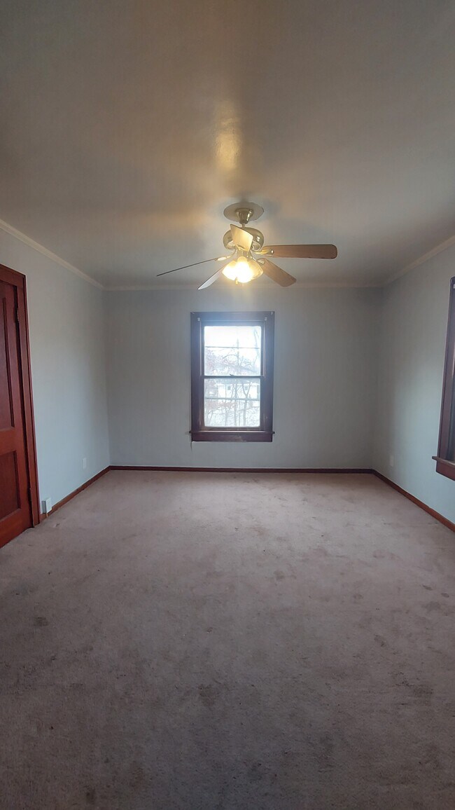 Photo - 1030 Bond St