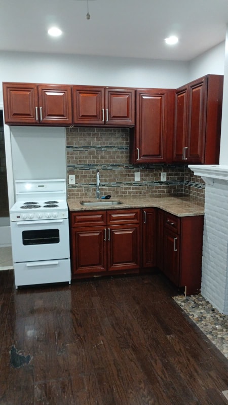 Building Photo - 342-352 S 52nd St