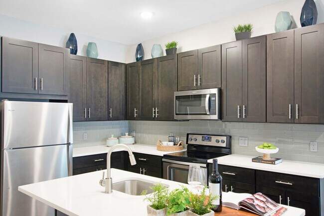 Photo - Parc At Roxbury