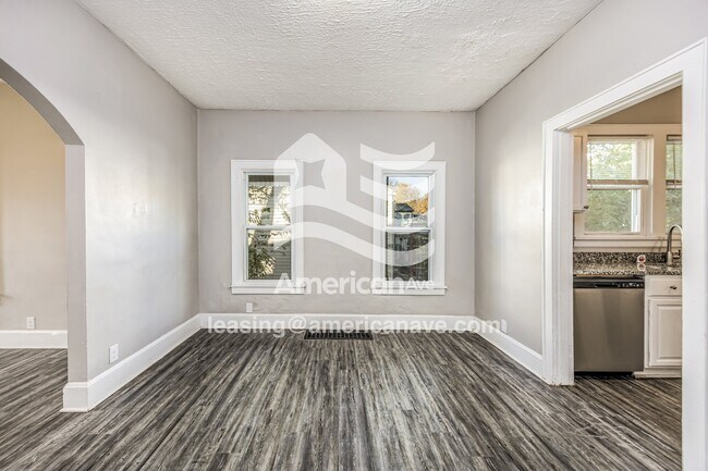 Photo - 1931 Erie Ave