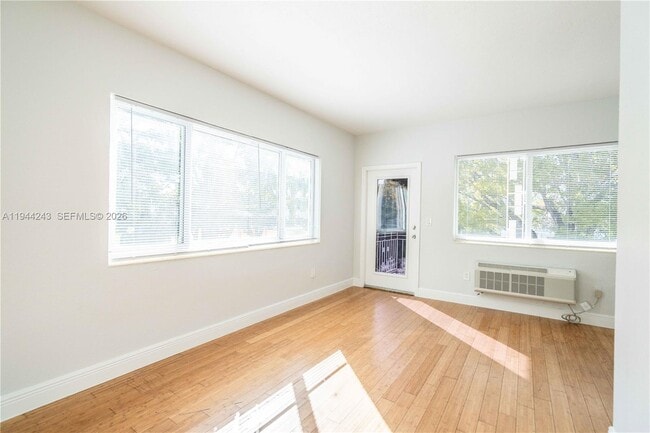 Photo - 7301 Carlyle Ave Unit 7