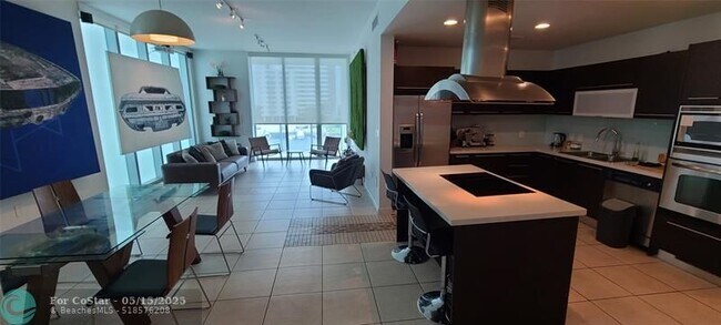 Photo - 7928 East Dr Unidad 501