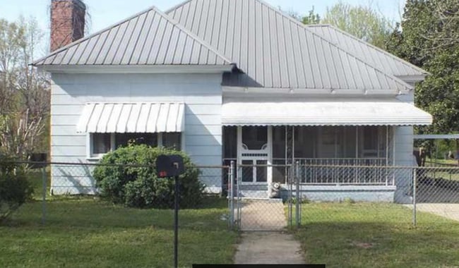 Building Photo - 12 A St SW