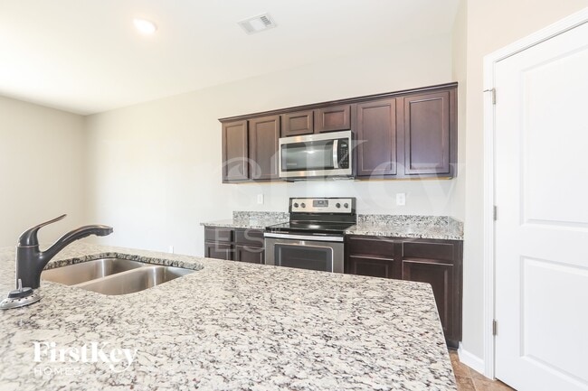 Photo - 156 Alexander Ln