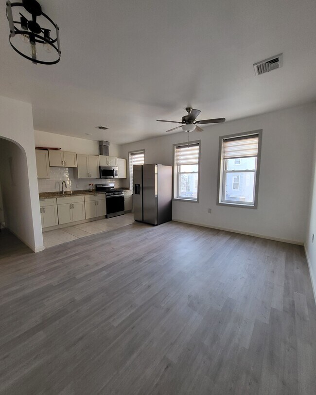 Photo - 500 W Side Ave Unidad a