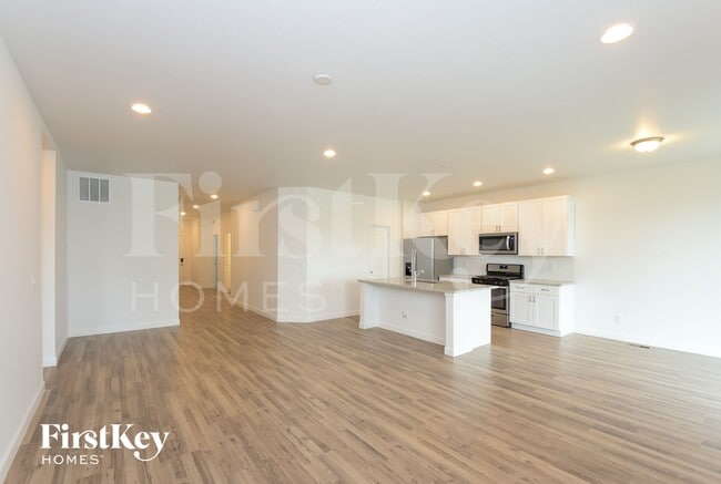 Photo - 496 Kansas Ave